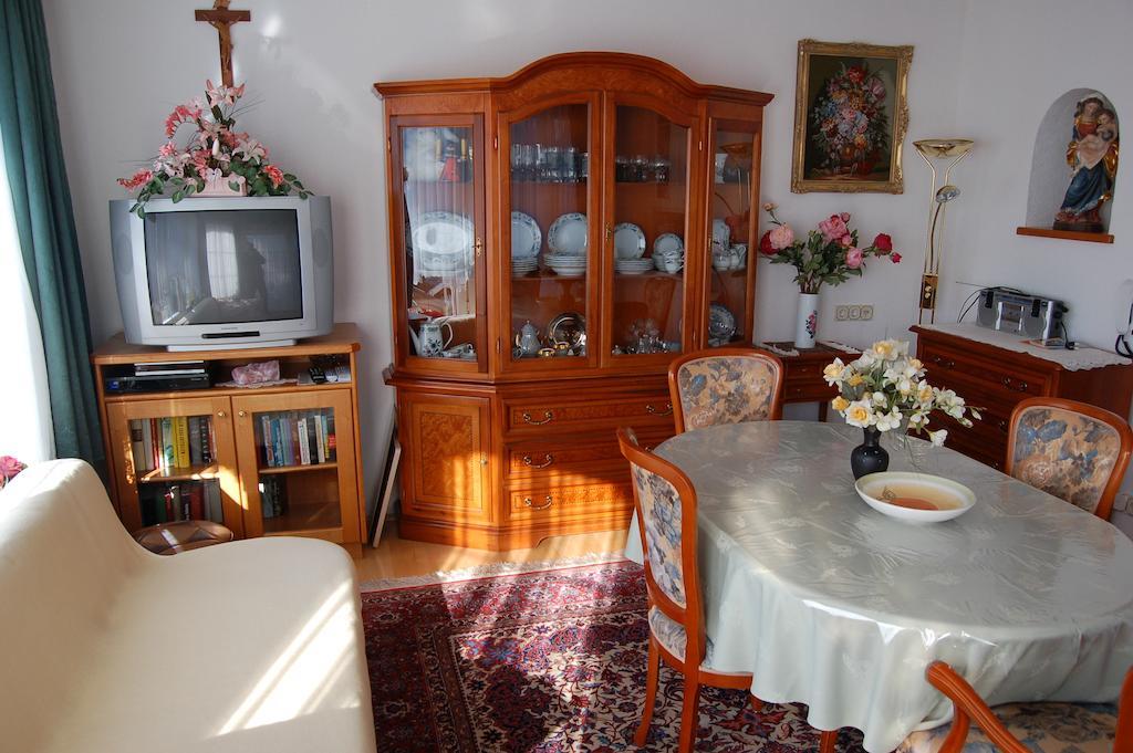 Haus Elfriede Διαμέρισμα Millstatt Δωμάτιο φωτογραφία